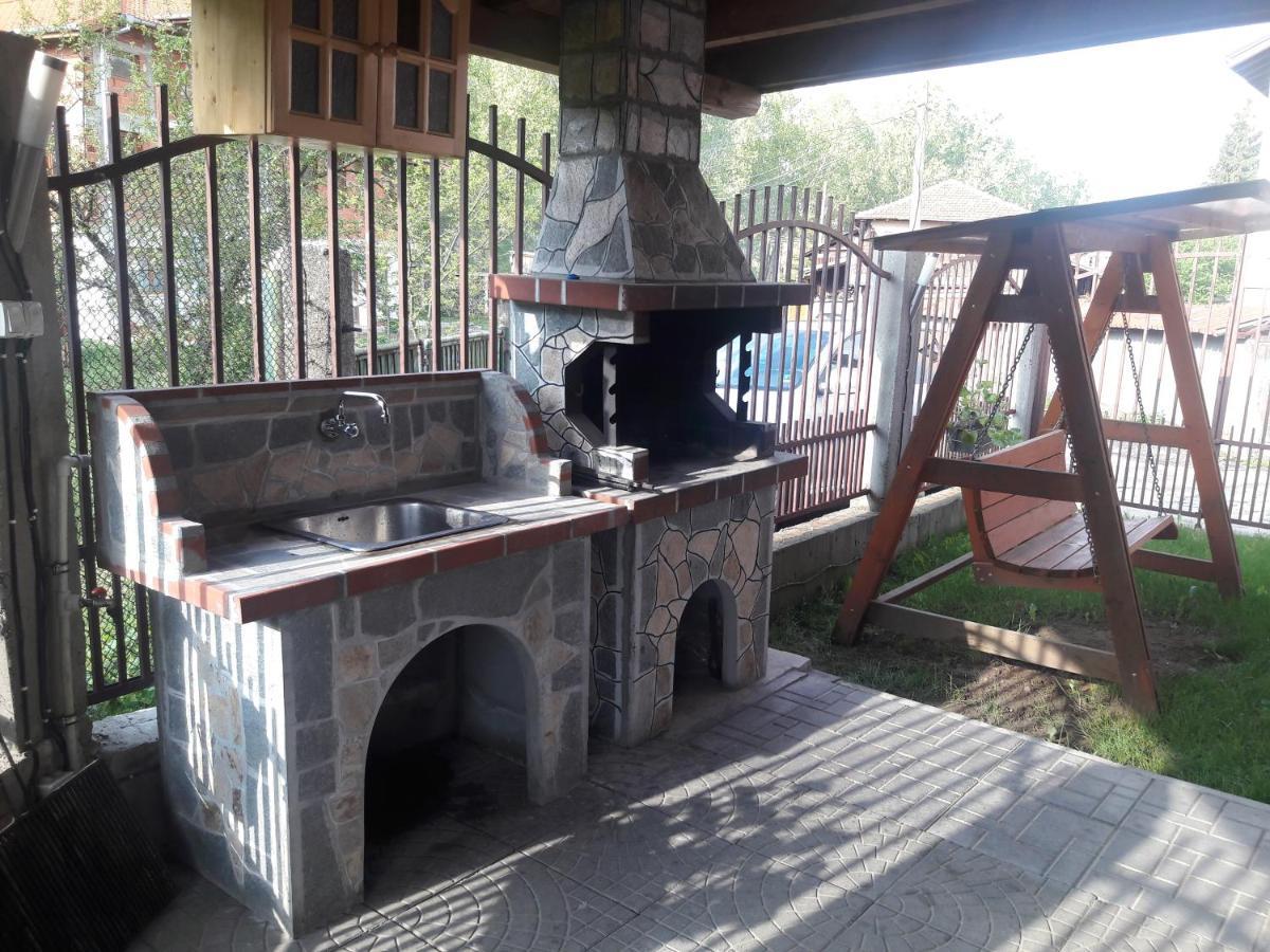 Hotel Advel Guest Hous Madzhare Exterior foto