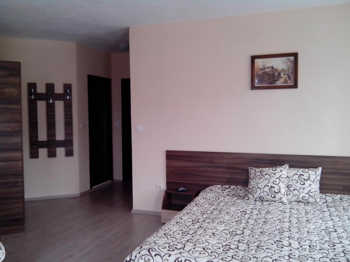 Hotel Advel Guest Hous Madzhare Exterior foto