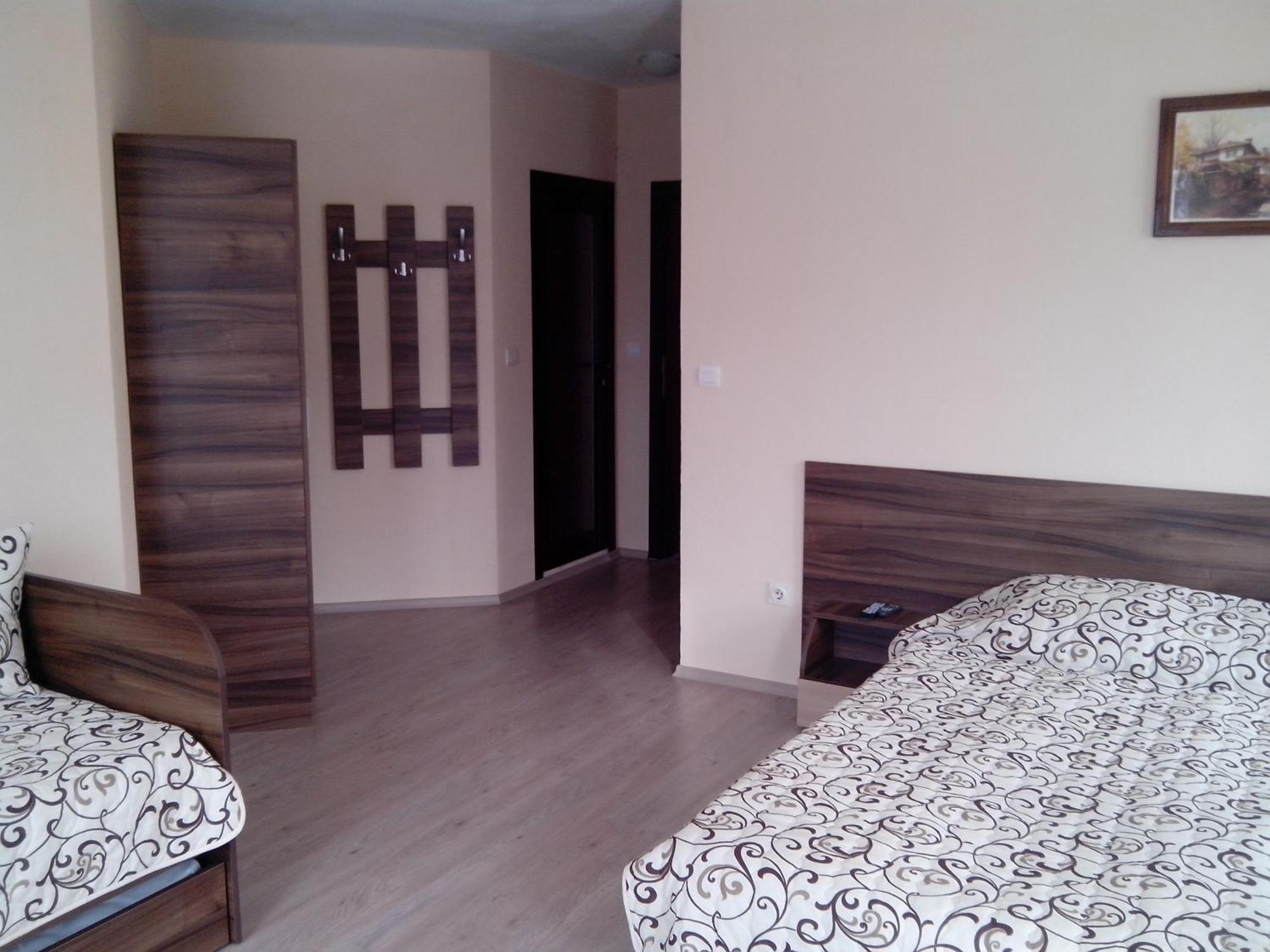 Hotel Advel Guest Hous Madzhare Exterior foto