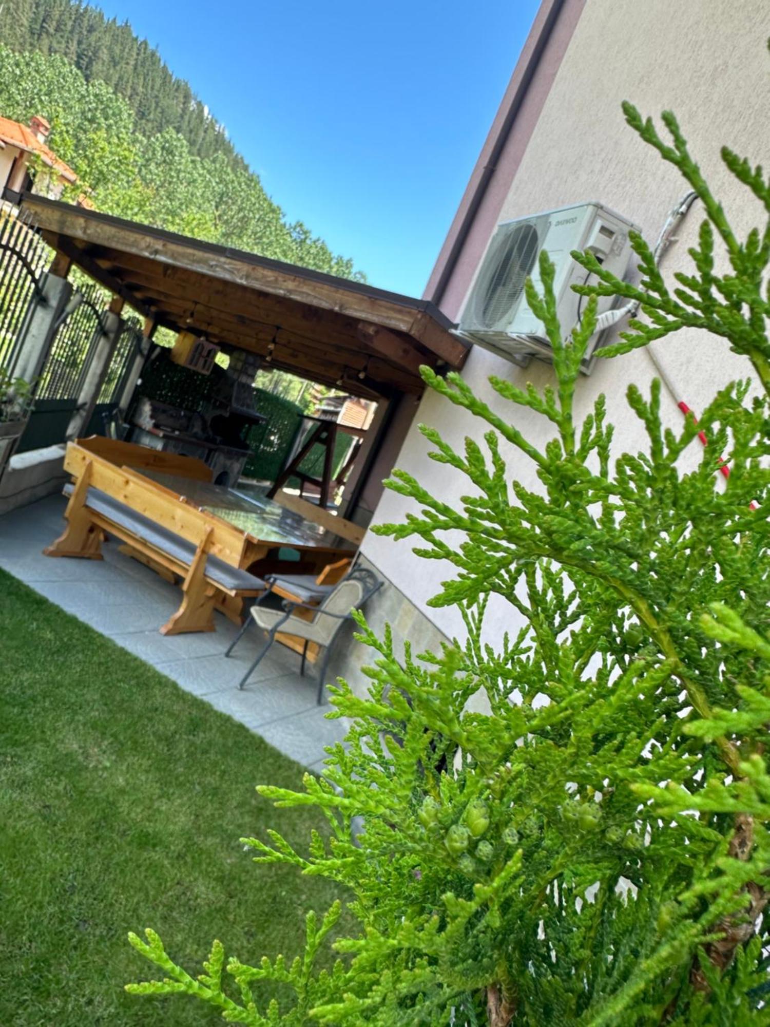 Hotel Advel Guest Hous Madzhare Exterior foto