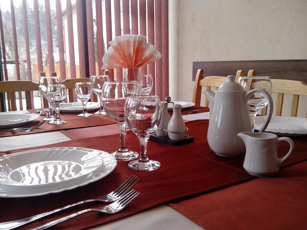 Hotel Advel Guest Hous Madzhare Exterior foto
