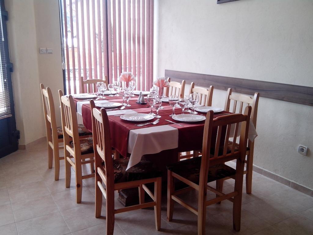 Hotel Advel Guest Hous Madzhare Exterior foto